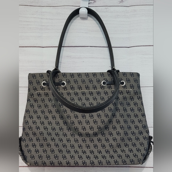 EUC Dooney and Bourke leather and canvas Monogram shoulder bag - Picture 3 of 16